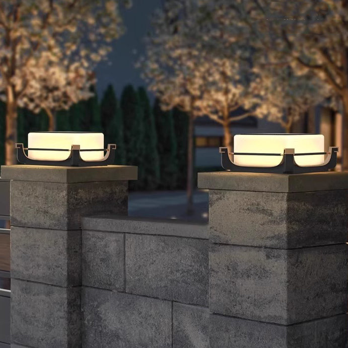 Lumière extérieure LED solaire en acier inoxydable étanche minimaliste moderne pour jardin 