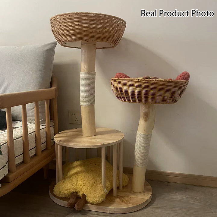Traditioneller japanischer Rund-Kautschukholz-Naturobstholz-Sisal 1-Katzenwohnung 2-Sitzstangen-Kratzbaum für das Schlafzimmer 