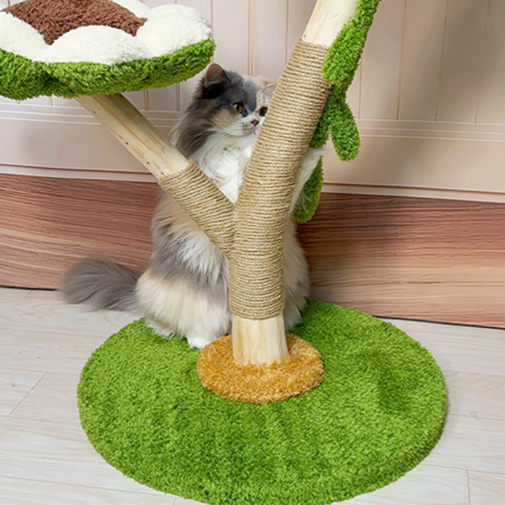 Moderner kreativer runder Katzenbaum &amp; Katzenhaus mit 2 Liegeflächen aus Sperrholz in natürlicher Obstholz-Optik, Samtstoff und Hanfseil für das Wohnzimmer 