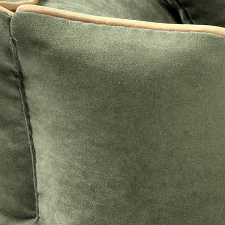 Zeitgenössisches skandinavisches rechteckiges Katzenbett aus Samtstoff und Baumwolle mit geschlossenem Design und antistatischer Ausführung für das Schlafzimmer 