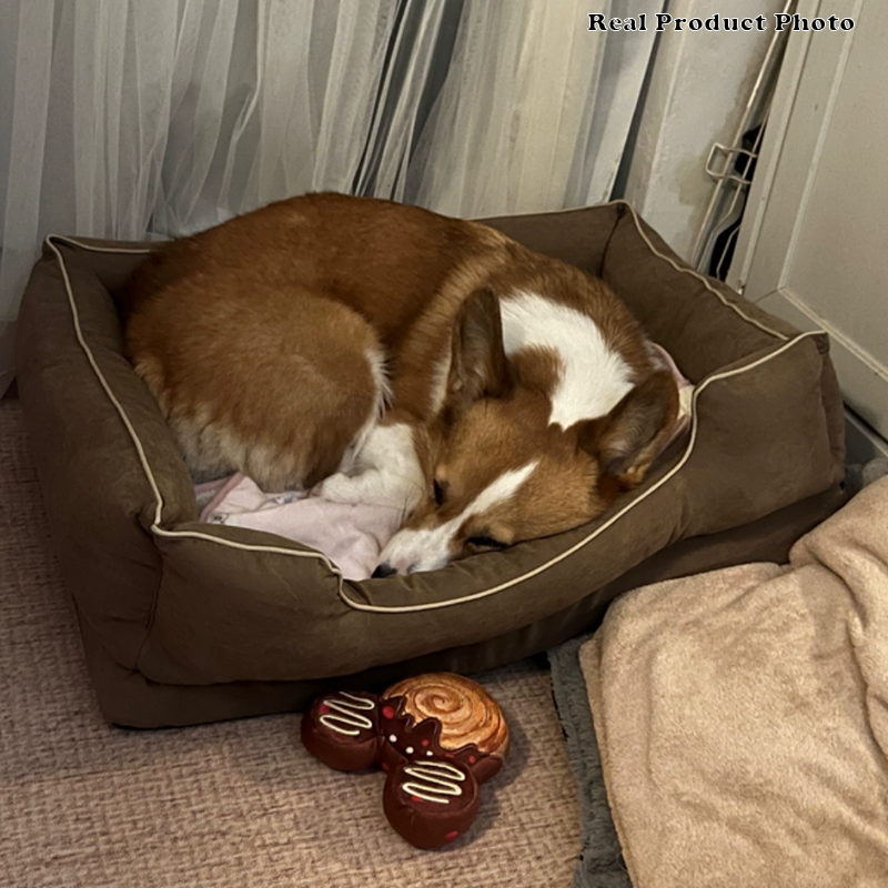 Zeitgenössisches skandinavisches rechteckiges Katzenbett aus Samtstoff und Baumwolle mit geschlossenem Design und antistatischer Ausführung für das Schlafzimmer 