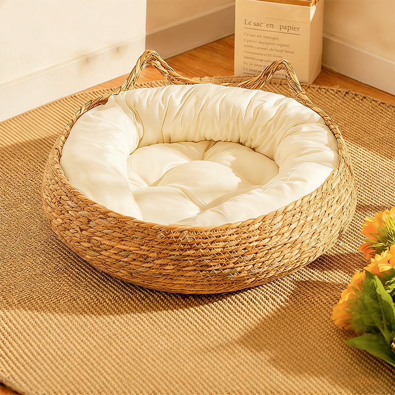 Traditional Farmhouse Round Reed Cotton Rope Cat Bed For Bedroom