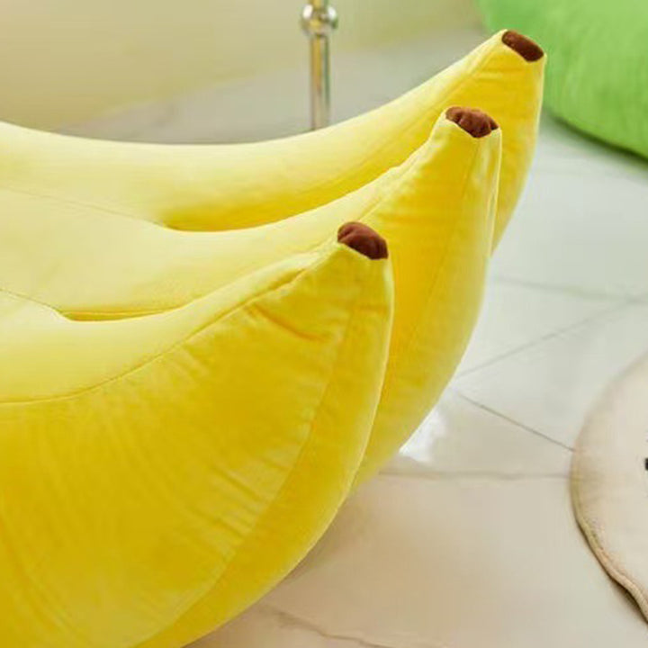 Zeitgenössischer kreativer Samt-EPP-Bananenförmiger Akzentstuhl mit Rückenlehne für das Wohnzimmer 
