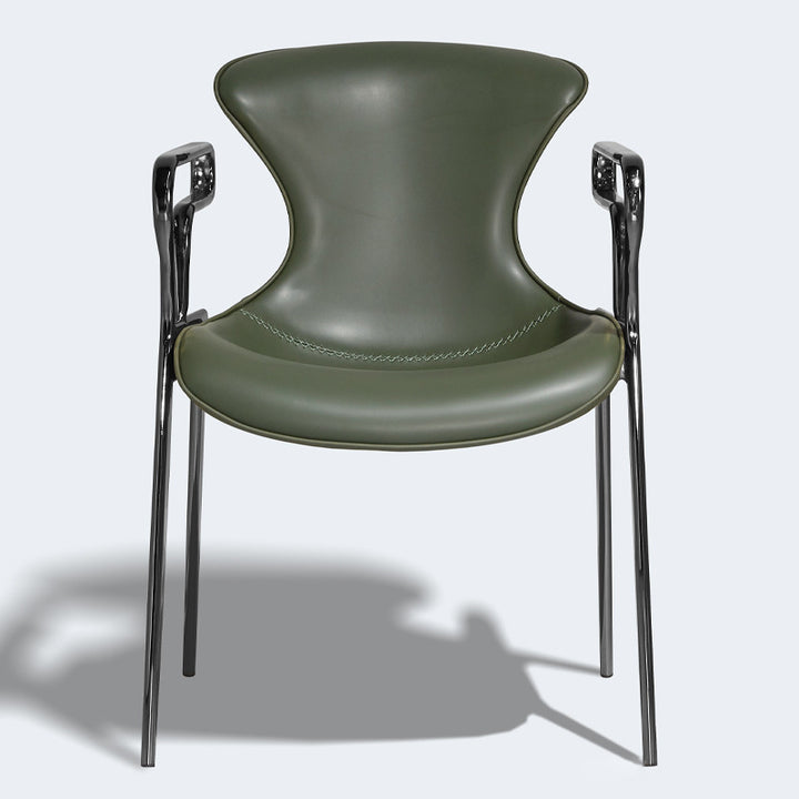 Moderner luxuriöser Esszimmerstuhl mit geschwungener Rückenlehne und Armlehnen aus Kunstsattelleder und Karbonstahl für das Esszimmer 