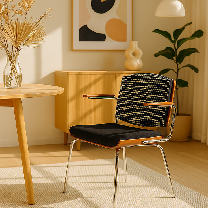 Moderner minimalistischer rechteckiger Stoff Massivholz Mehrschichtplatte Massivholz Eisen Edelstahl Esszimmerstuhl Rückenlehne Armlehne für Esszimmer 