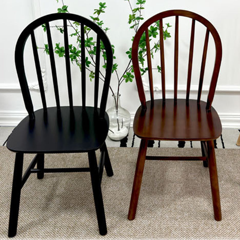 Silla de comedor de madera maciza curva nórdica contemporánea con respaldo sin brazos para comedor y cocina 