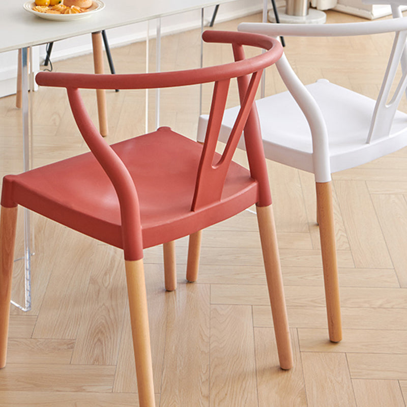 Chaise de salle à manger moderne minimaliste incurvée en PP et bois de hêtre, sans accoudoirs, pour salle à manger et cuisine 