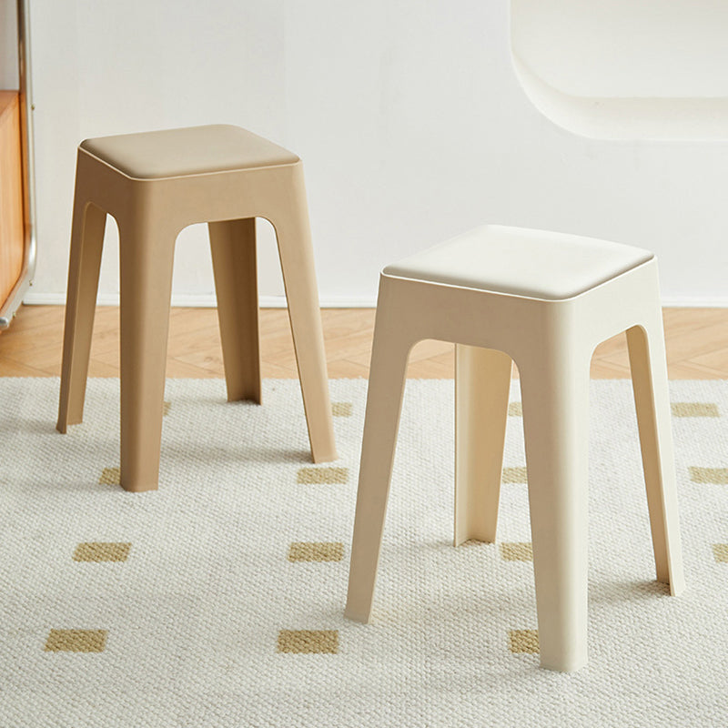 Chaise de salle à manger empilable rectangulaire moderne minimaliste en cuir PU et PP, sans dossier ni accoudoirs, pour salle à manger et cuisine 