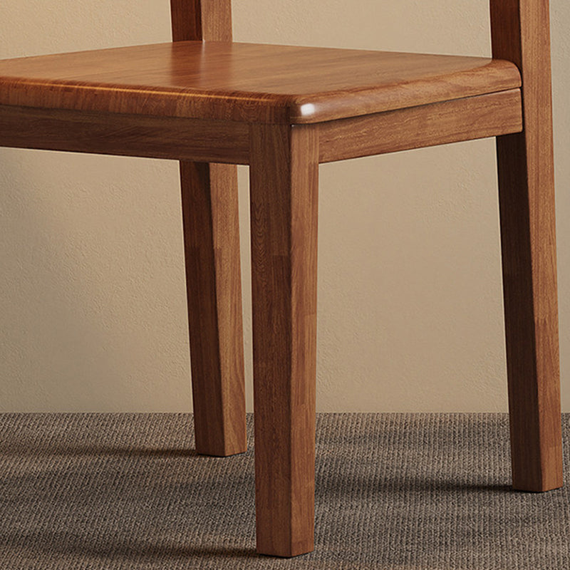 Silla de comedor contemporánea nórdica rectangular de madera maciza de caucho con respaldo sin brazos para comedor y cocina 