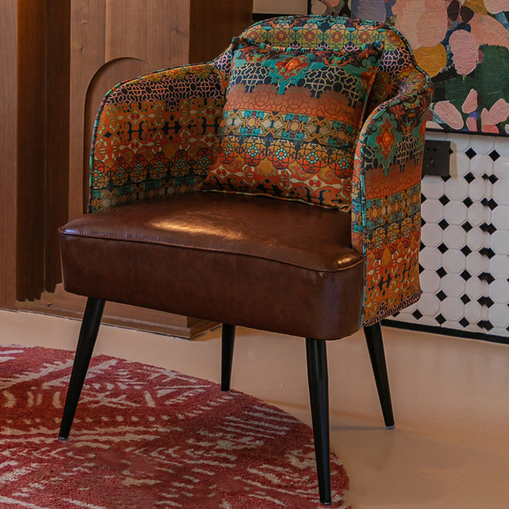 Chaise d’appoint pour salon avec dossier et accoudoirs, en cuir synthétique à effet ciré à l’huile, tissu imprimé vintage courbé, panneau de fibres à densité moyenne et bois massif 