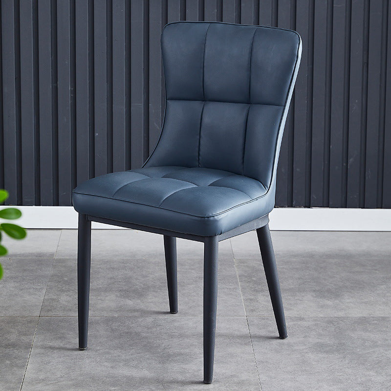 Silla de comedor de lujo contemporáneo rectangular de cuero PU de acero al carbono con respaldo sin brazos para comedor y cocina 