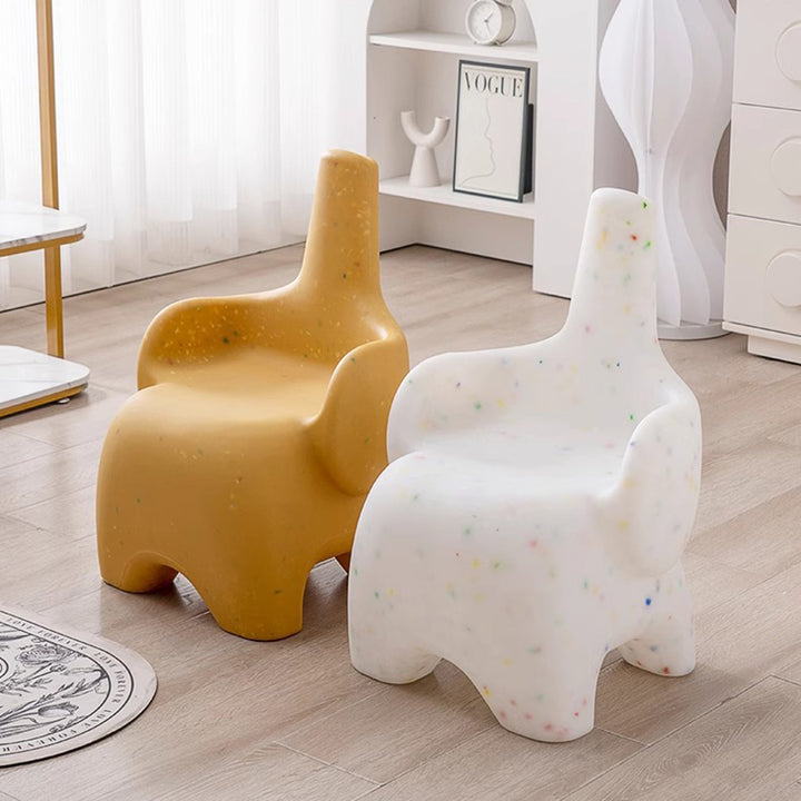 Diseño de elefante contemporáneo creativo curvado Silla de comedor para niños PE Respaldo con reposabrazos para comedor y cocina 