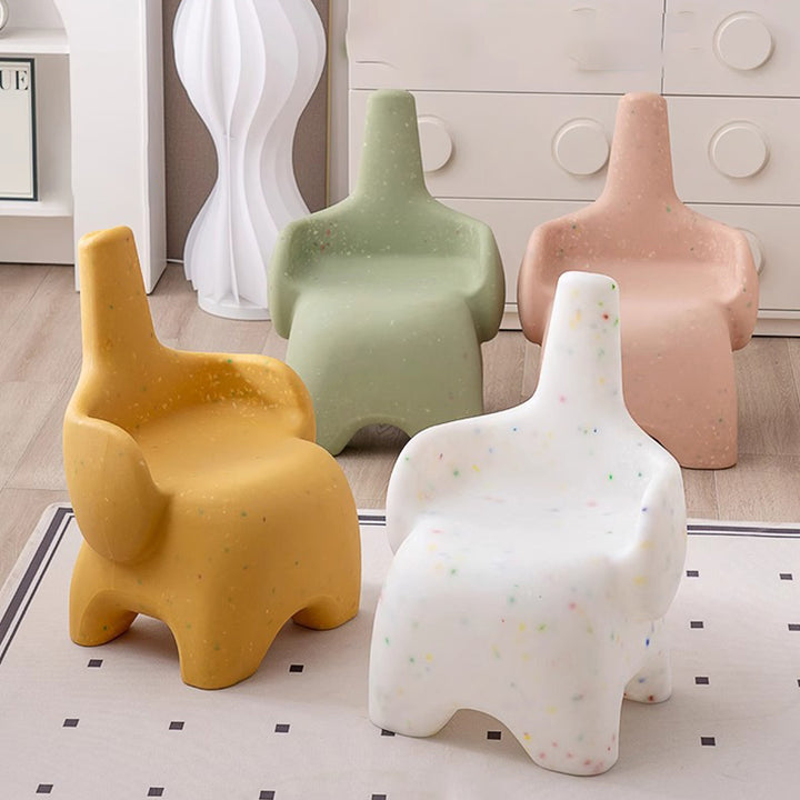 Diseño de elefante contemporáneo creativo curvado Silla de comedor para niños PE Respaldo con reposabrazos para comedor y cocina 