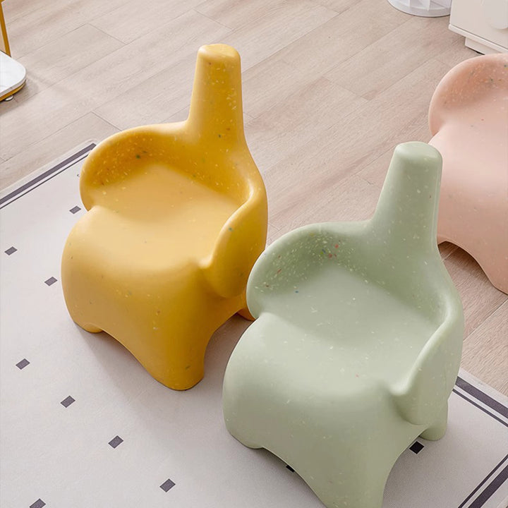Diseño de elefante contemporáneo creativo curvado Silla de comedor para niños PE Respaldo con reposabrazos para comedor y cocina 