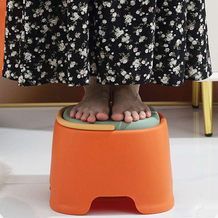 Contemporary Creative Cylindrical PP Kids Handheld Low Stool Backless &amp; Armless For Living Room