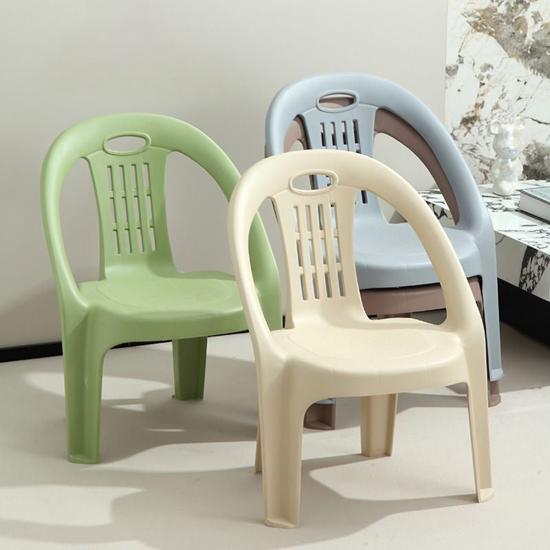 Tabouret bas empilable pour enfants en PP, moderne, minimaliste et courbé, sans dossier ni accoudoirs, pour salon 