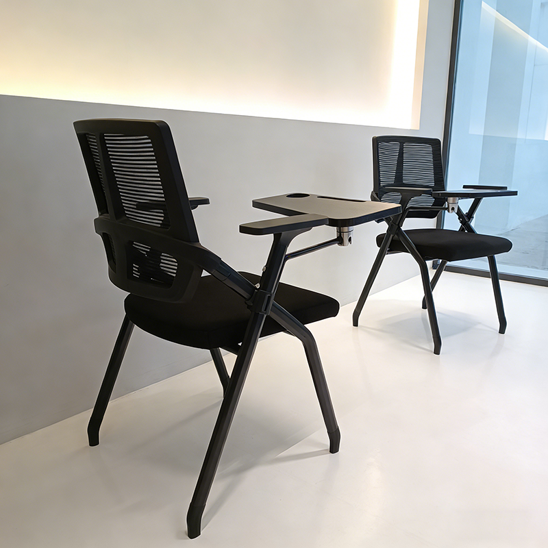 Moderner ergonomischer klappbarer Schulungsstuhl mit 180°-Tablettarmlehne – rechteckiger stapelbarer Schreibtischstuhl mit hochklappbarem Sitz und atmungsaktiver Netzrückenlehne für das Homeoffice 