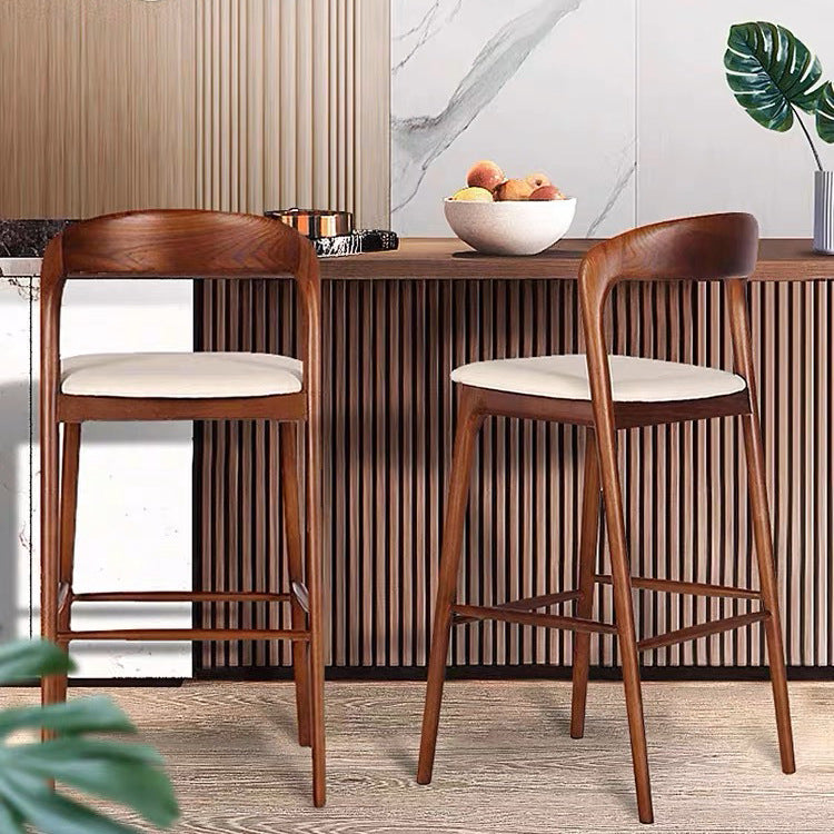 Moderner minimalistischer Holz-Kunstleder-Rechteck-Barhocker mit geschwungener Rückenlehne für das Esszimmer 