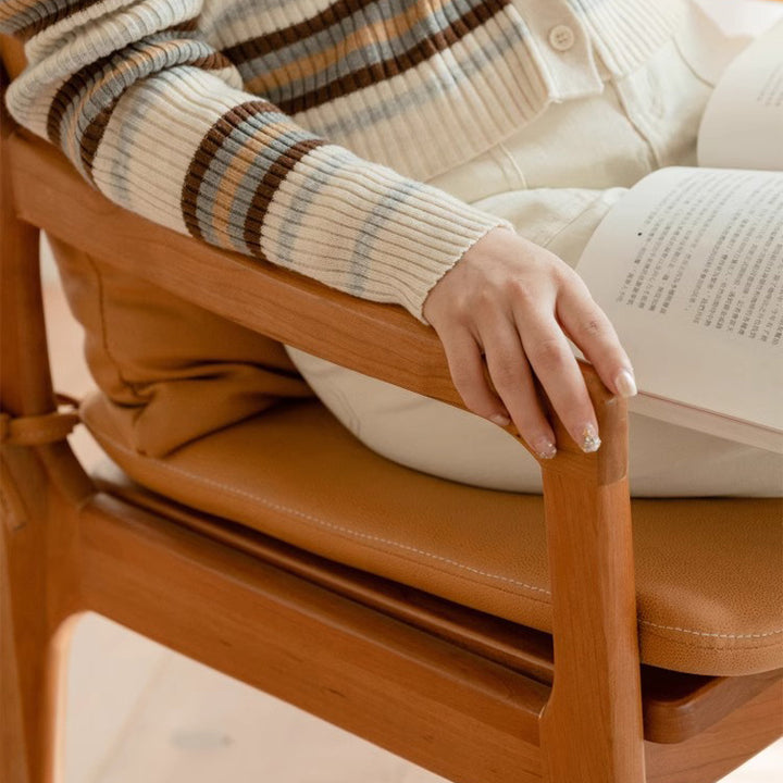 Chaise de salle à manger carrée en tissu et bois massif nordique contemporain avec dossier et accoudoirs pour salon et salle à manger 