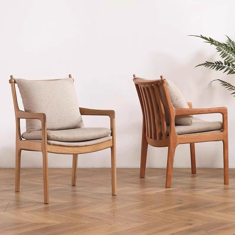 Chaise de salle à manger carrée en tissu et bois massif nordique contemporain avec dossier et accoudoirs pour salon et salle à manger 