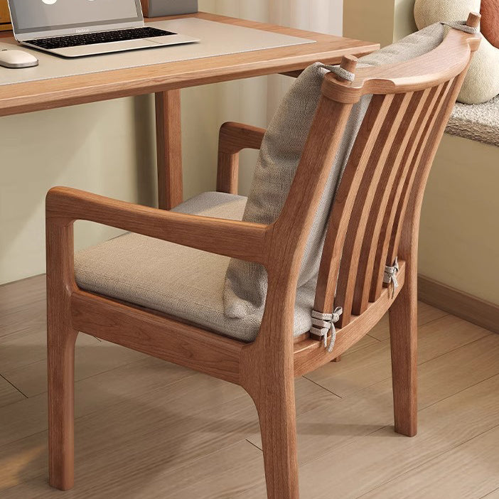 Chaise de salle à manger carrée en tissu et bois massif nordique contemporain avec dossier et accoudoirs pour salon et salle à manger 
