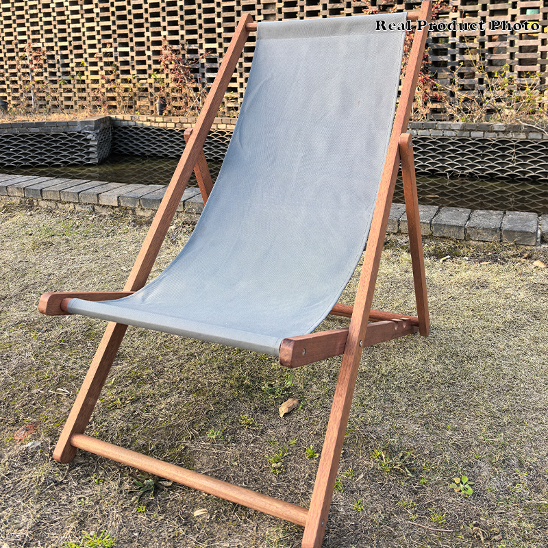 Moderner minimalistischer klappbarer Liegestuhl aus Merbau-Holz mit Oxford-Gewebe und Baumwoll-Leinen-Mischung, rechteckig, mit 3-fach verstellbarer Rückenlehne für den Outdoor-Gartenbereich 