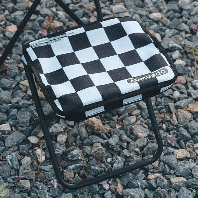 Moderner minimalistischer rechteckiger Klapphocker aus Kohlenstoffstahl und Oxford-Stoff mit Rückenlehne, gestreift/kariert, für den Außenbereich 
