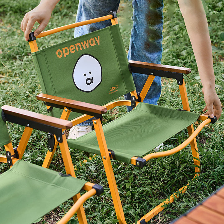 Moderner minimalistischer quadratischer Oxford-Stoff-Kohlenstoffstahl-Walnussholz-Lehnen-Armlehnen-klappbarer Campingstuhl für den Außenbereich 