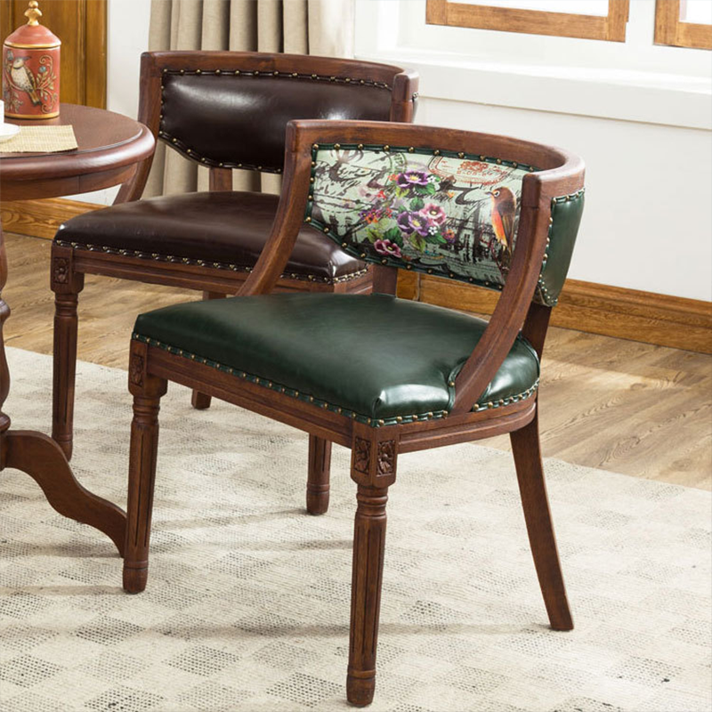 Traditioneller Vintage-Quadrat-Dining-Stuhl aus Gummibaumholz mit PU-Leder-Rückenlehne und Armlehnen für das Esszimmer 