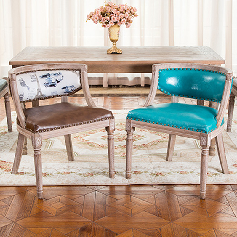 Traditioneller Vintage-Quadrat-Dining-Stuhl aus Gummibaumholz mit PU-Leder-Rückenlehne und Armlehnen für das Esszimmer 