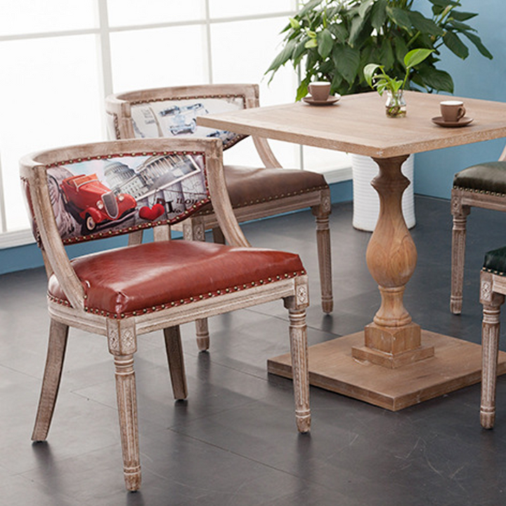 Traditioneller Vintage-Quadrat-Dining-Stuhl aus Gummibaumholz mit PU-Leder-Rückenlehne und Armlehnen für das Esszimmer 