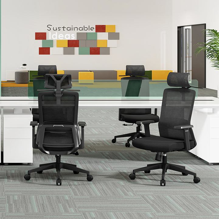 Moderner minimalistischer schwarzer Schreibtischstuhl mit hoher Rückenlehne: höhenverstellbare Kopfstütze – ergonomischer drehbarer Gaming-Stuhl fürs Homeoffice 