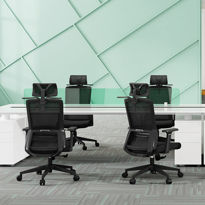 Moderner minimalistischer schwarzer Schreibtischstuhl mit hoher Rückenlehne: höhenverstellbare Kopfstütze – ergonomischer drehbarer Gaming-Stuhl fürs Homeoffice 