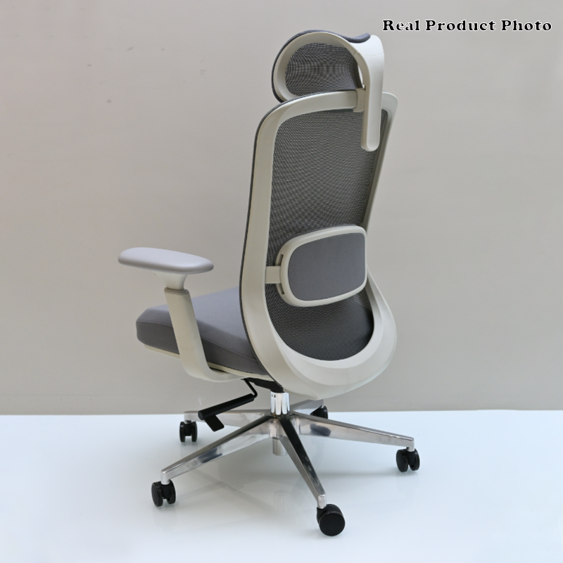 Moderner minimalistischer Bürostuhl mit hoher Rückenlehne und atmungsaktivem Netzgewebe: Verstellbare Lordosenstütze – ergonomischer Schreibtischstuhl fürs Homeoffice 