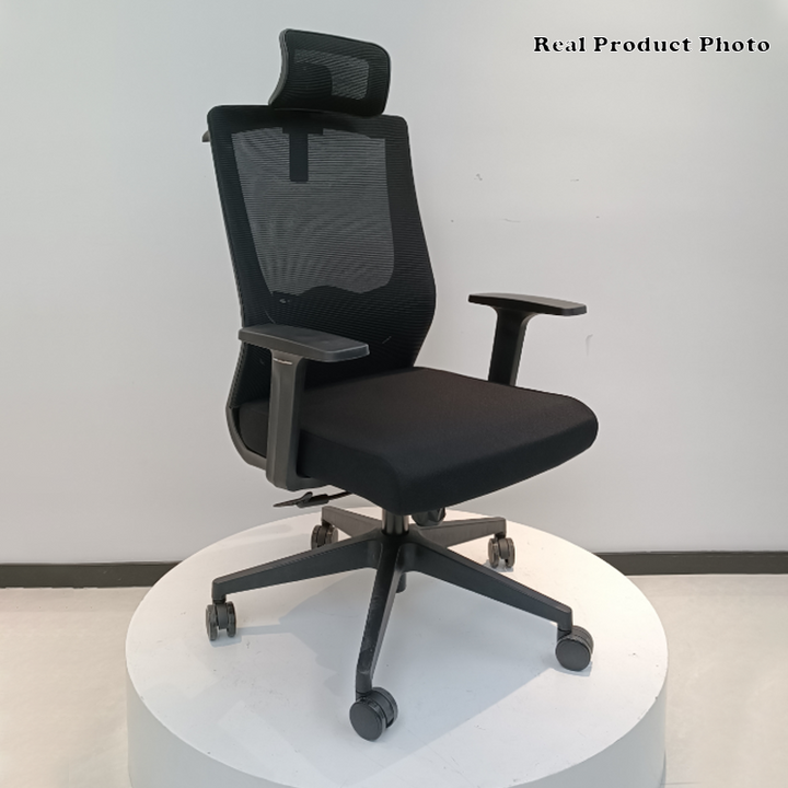 Moderner minimalistischer Bürostuhl mit hoher Rückenlehne: Atmungsaktives Mesh - Ergonomischer Schreibtischstuhl fürs Homeoffice 