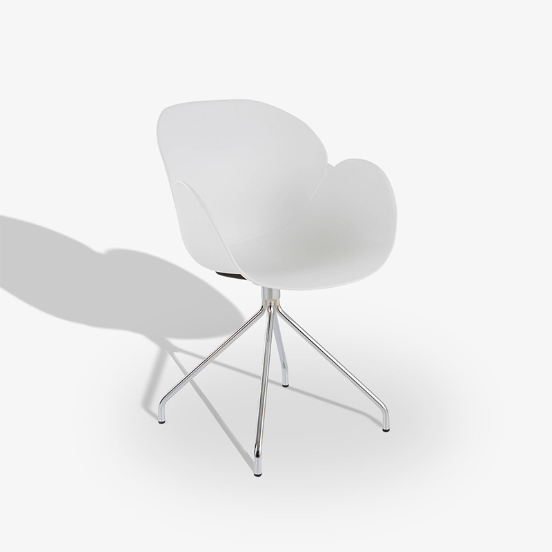 Contemporary Nordic Petal-Shaped Accent Dining Chair: Steel Spider Legs &amp; PP Seat - Scandinavian Tulip Design Armchair For Dining Room