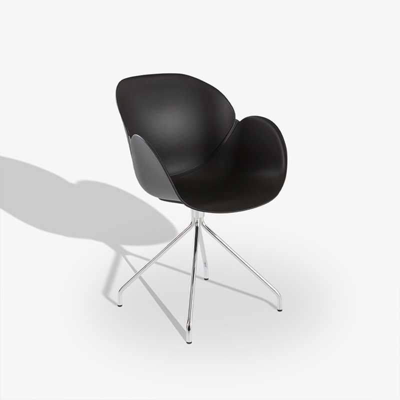 Contemporary Nordic Petal-Shaped Accent Dining Chair: Steel Spider Legs &amp; PP Seat - Scandinavian Tulip Design Armchair For Dining Room
