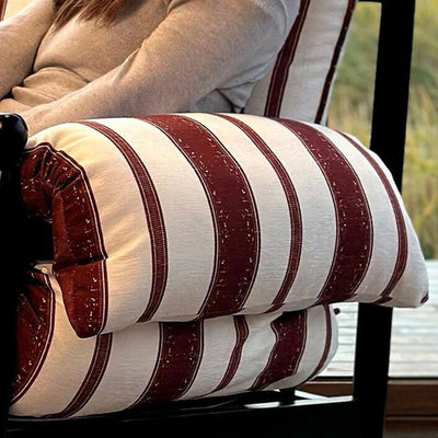 Modern Minimalist Curved Solid Wood Velvet Cotton Accent Chair Backrest Armrest Durable For Living Room