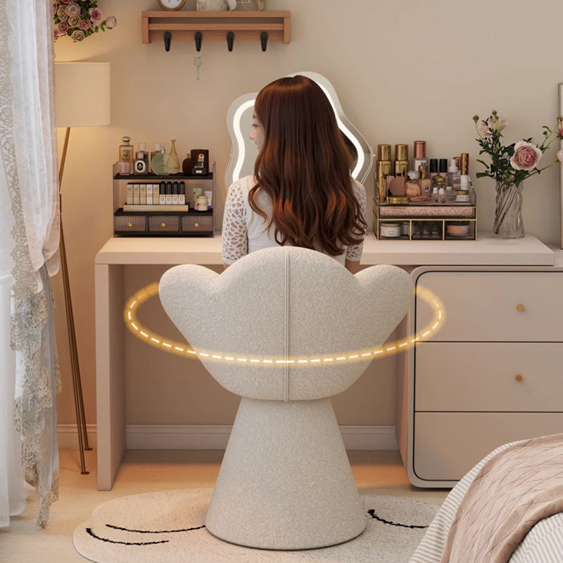Zeitgenössischer skandinavischer Hocker mit Lammfleece-Stoff, Holz, Schwamm, runder, blütenblattförmiger, drehbarer Rückenlehne und Armlehne für Wohnzimmer &amp; Schlafzimmer 