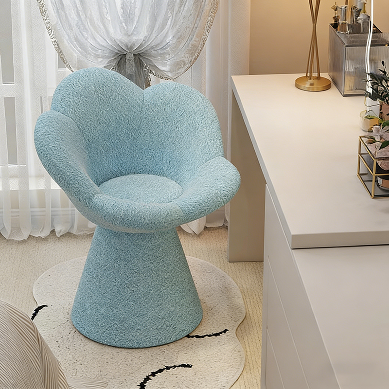 Zeitgenössischer skandinavischer Hocker mit Lammfleece-Stoff, Holz, Schwamm, runder, blütenblattförmiger, drehbarer Rückenlehne und Armlehne für Wohnzimmer &amp; Schlafzimmer 