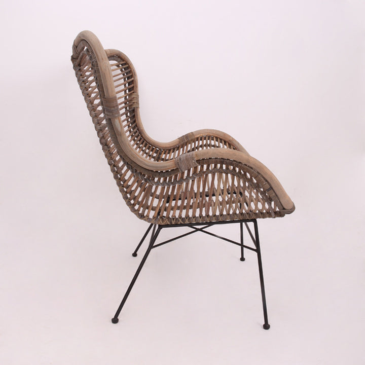 Chaise d’appoint bohème contemporaine - Rotin indonésien premium : tressage naturel, confort éco-responsable et support robuste en pieds en fer pour le salon 