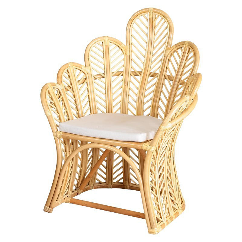 Handgefertigter indonesischer Rattan-Akzentstuhl - Boho handgewebt und atmungsaktiver Komfort für Wohnzimmer &amp; Schlafzimmer 