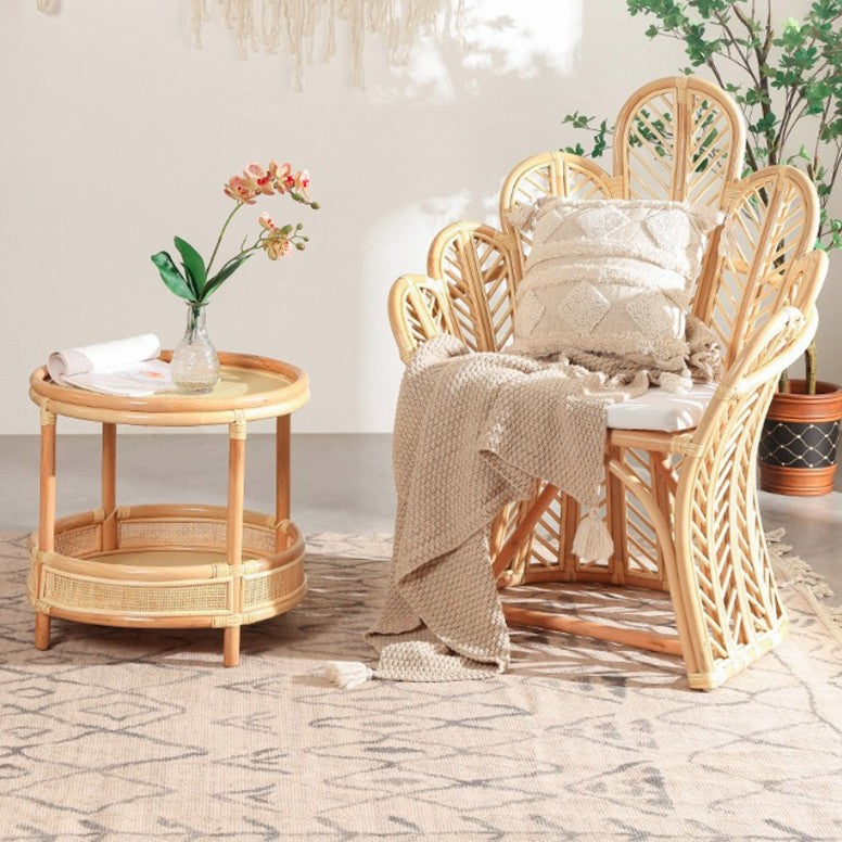 Handgefertigter indonesischer Rattan-Akzentstuhl - Boho handgewebt und atmungsaktiver Komfort für Wohnzimmer &amp; Schlafzimmer 