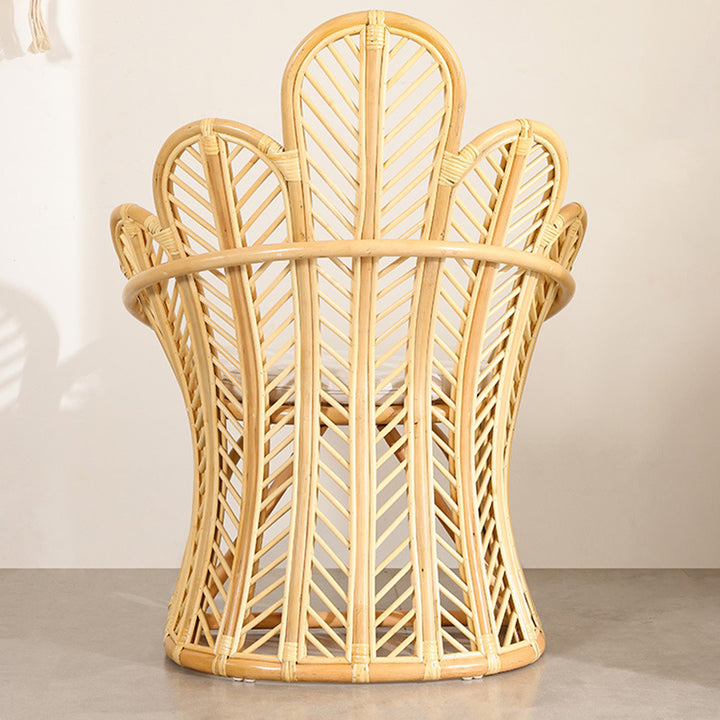 Chaise d’appoint artisanale en rotin indonésien - Boho, tissée à la main et confortable et respirante pour salon et chambre à coucher 
