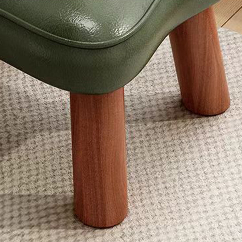 Moderner nordischer niedriger Hocker in Blumenform aus PU-Leder und Kiefernholz für das Wohnzimmer 