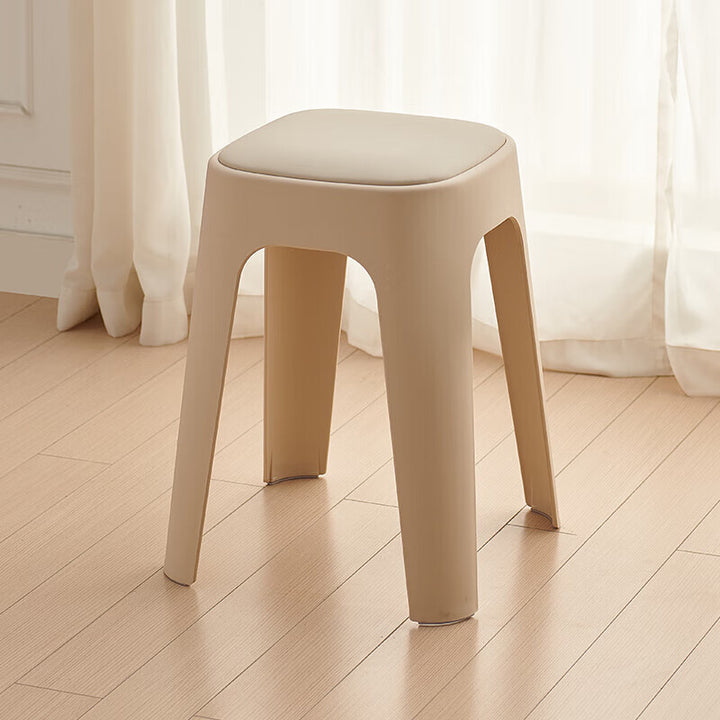 Chaise de salle à manger carrée empilable en PP avec revêtement en cuir PU, style minimaliste moderne, pour salle à manger et cuisine 