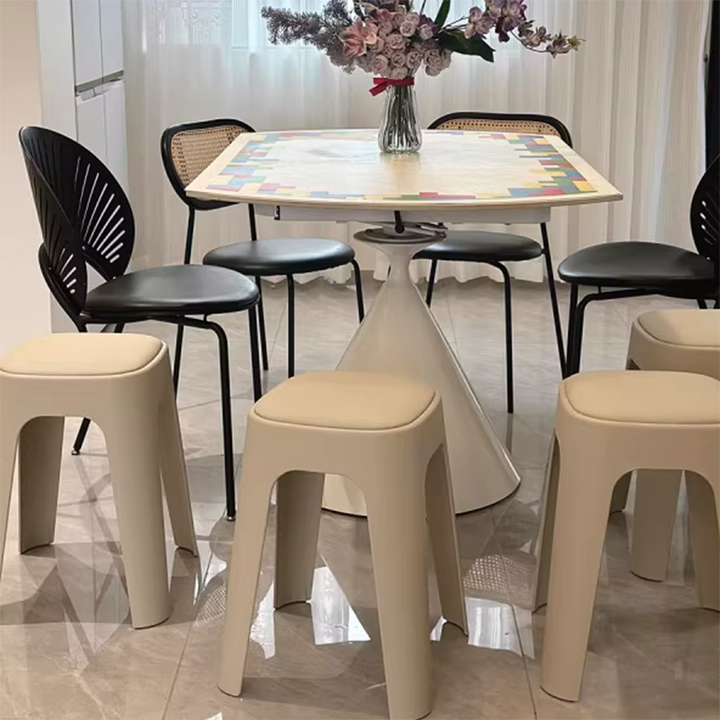 Chaise de salle à manger carrée empilable en PP avec revêtement en cuir PU, style minimaliste moderne, pour salle à manger et cuisine 