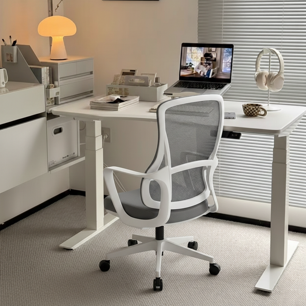 Memory-Schaum-Sitz &amp; atmungsaktive Netzrücken-Bürostuhl - Minimalistischer PU-Silent-Rollen &amp; Schmetterlingsfuß für das Homeoffice 