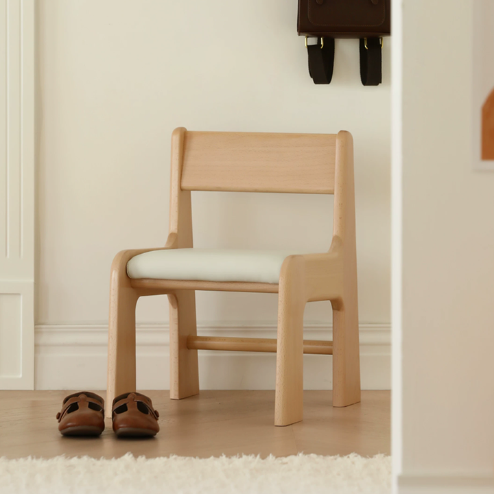 Silla de estudio infantil tapizada de madera de haya - Asiento nórdico para niños pequeños con respaldo alto, cojín suave y bordes redondeados para sala de estar 