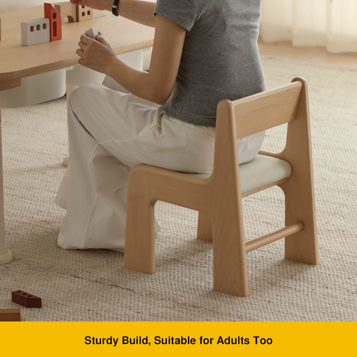 Silla de estudio infantil tapizada de madera de haya - Asiento nórdico para niños pequeños con respaldo alto, cojín suave y bordes redondeados para sala de estar 
